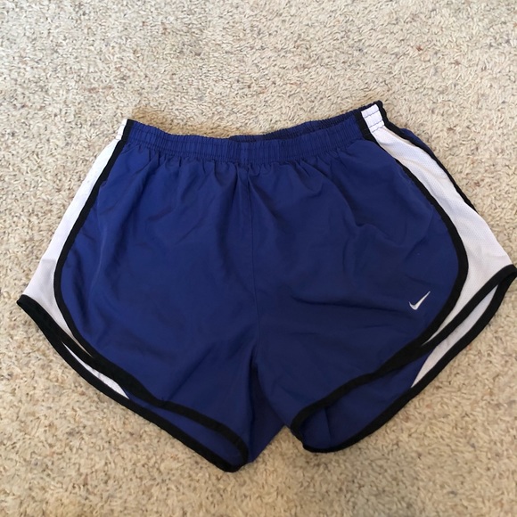 Nike running shorts - Picture 1 of 2